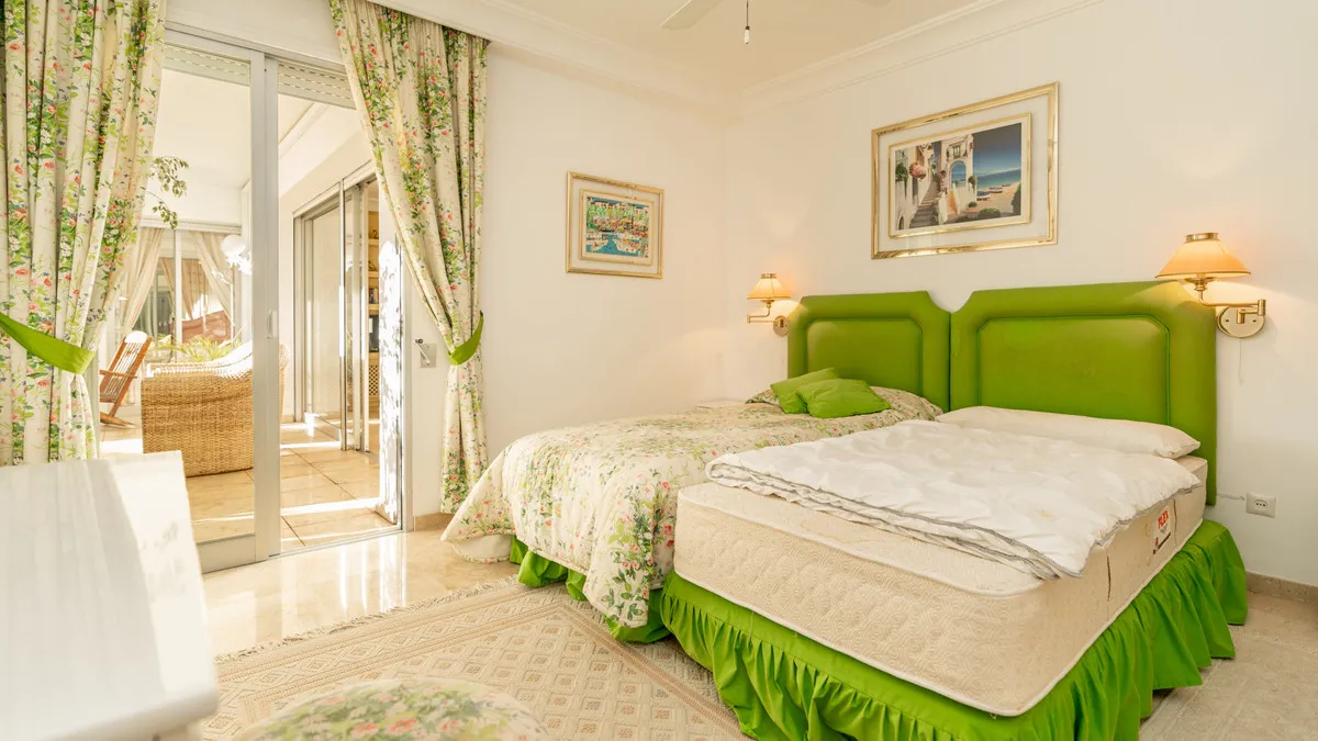 0840006b-43b9-4907-9d37-882e042c9708