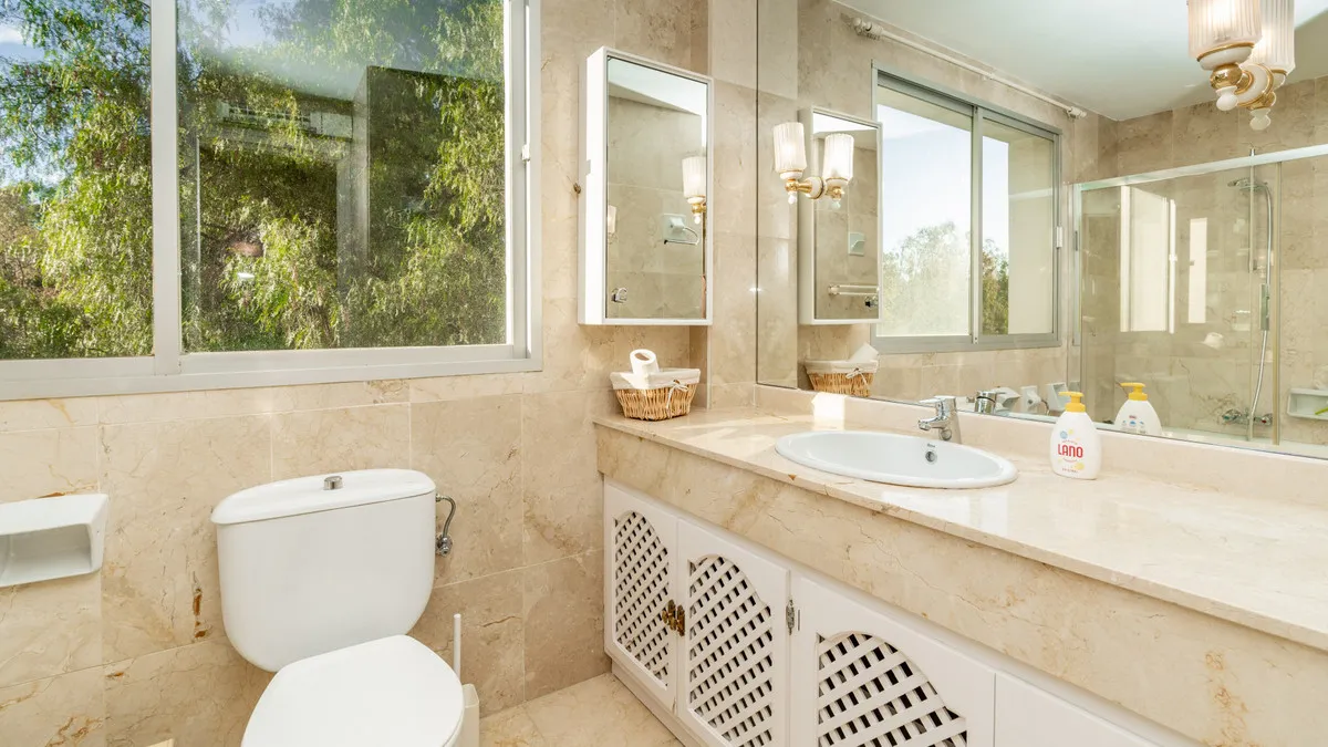 8fcca3c0-4e57-4040-8cae-31599d32b7d6