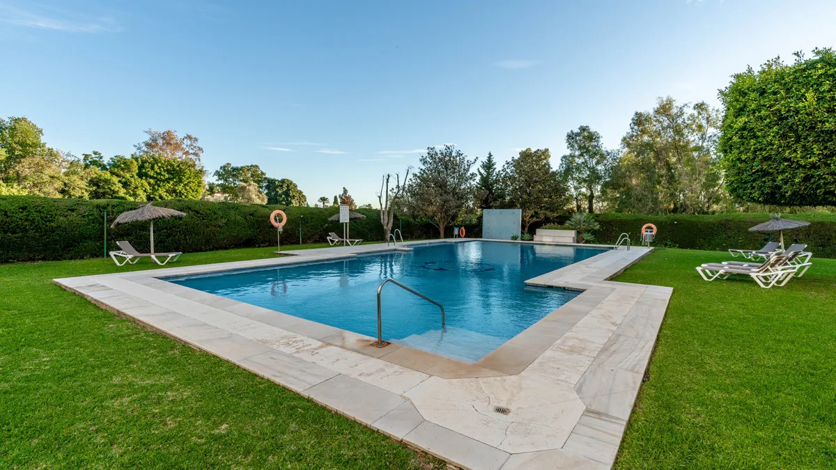 9b65b064-d6ec-4ada-8a13-b753c460d66b