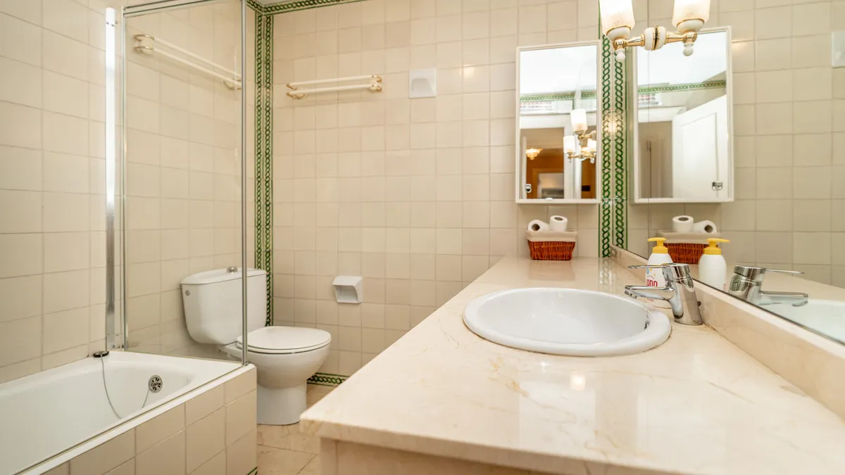 c37e3f3e-85ba-4a8b-a1a1-195d747d42c6