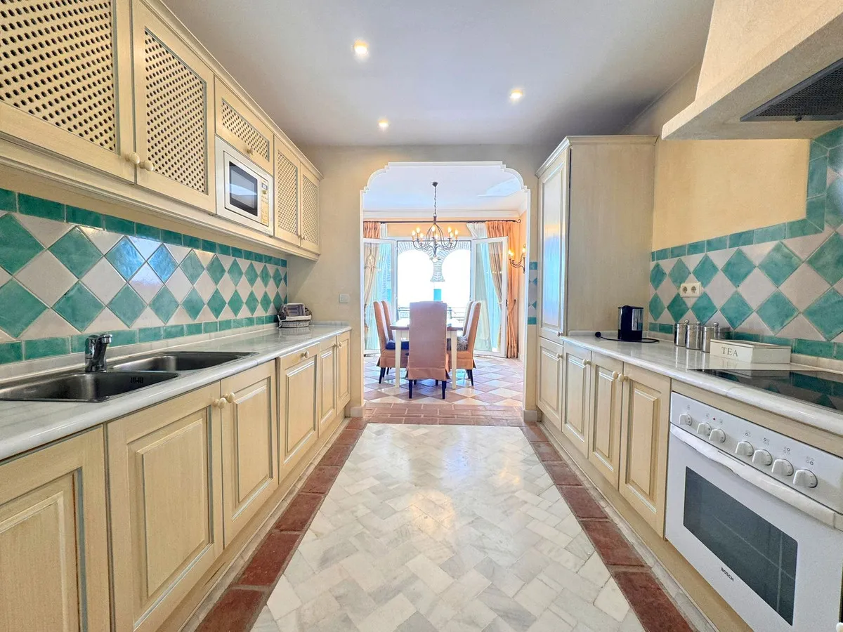 26fcc443-7745-41c7-818d-bbd1192fa70b