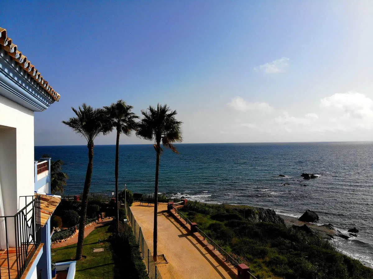 58930fba-df4d-4e26-b9aa-247bee2c9596