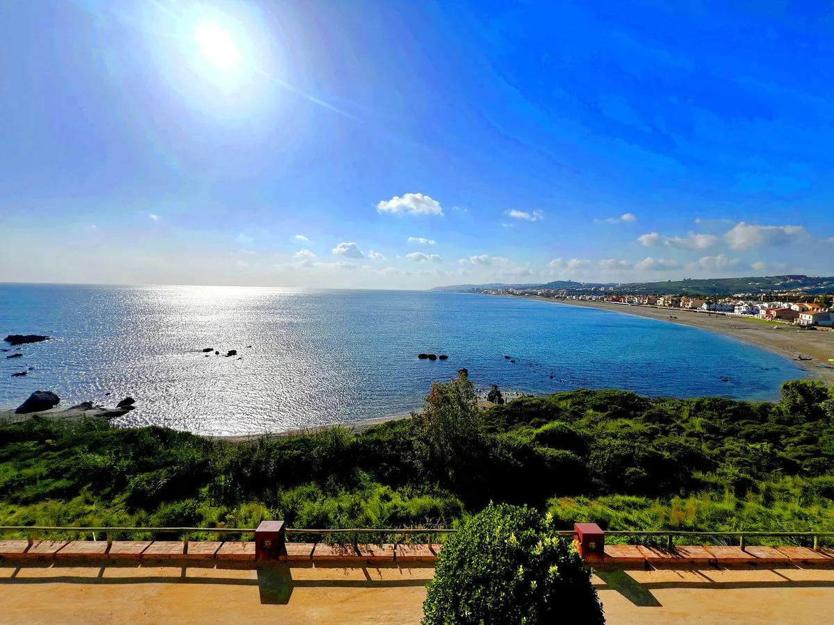 8aac0b6b-7ffe-43e0-8c38-035ec9eb85d3