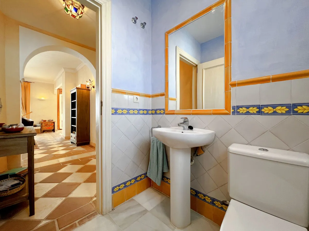 8e742c53-eb5e-4763-b6d3-5c2d09a34a0b