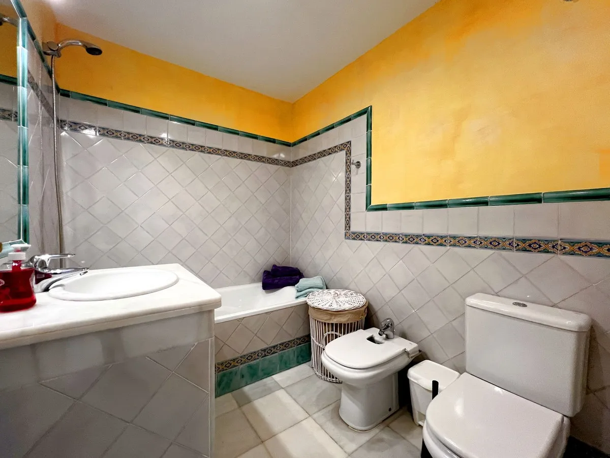 b2eba420-da3e-4e7f-a076-623d05678127