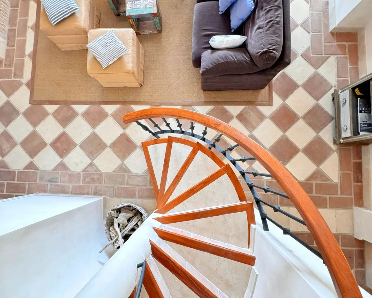 d3da2540-91ba-4dd5-9a41-91359de69305