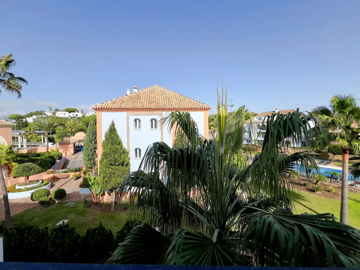 f43def14-53b2-4dff-ae08-be5328a38a88