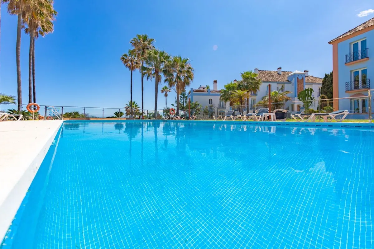 f9fb54a1-b441-45c8-9c63-051b88deaeb1