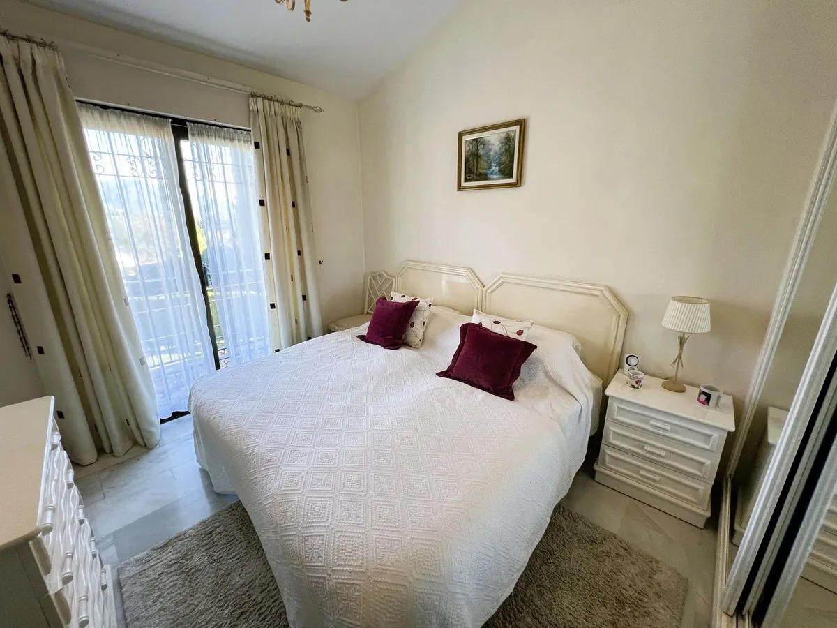 73163e12-c742-4926-b316-4e84d5357787