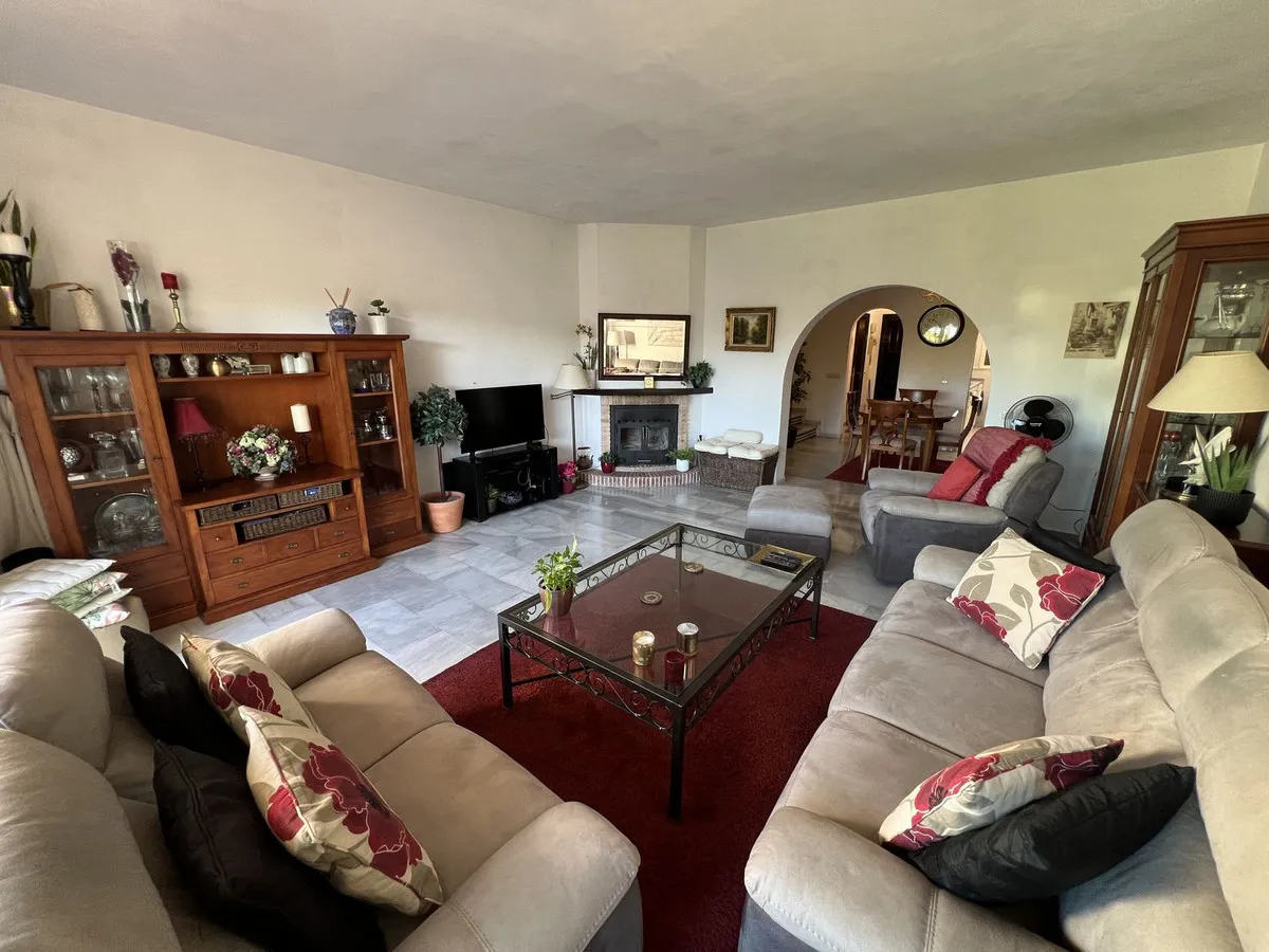 d51b0573-4e5c-42bd-8426-a5e792eaf1e4