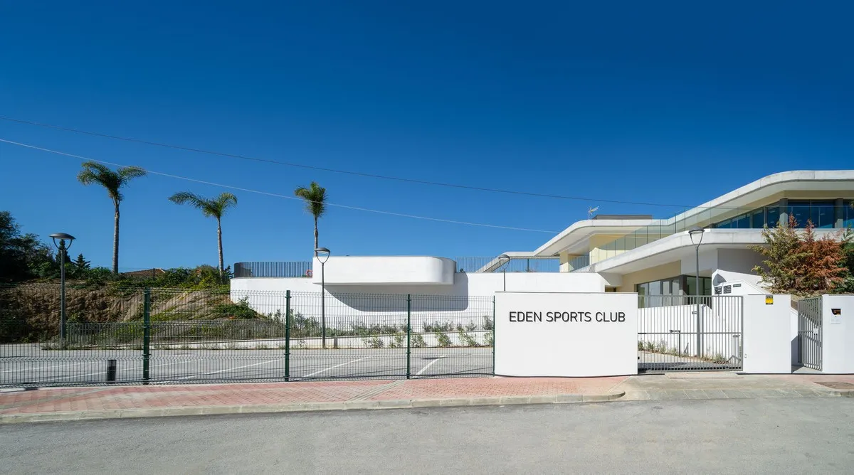 b60ce7ee-79f6-4263-8faf-e0463f345d5a