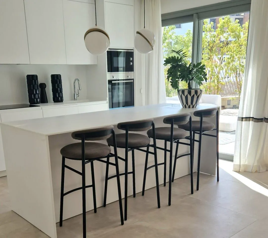 f76b9a8a-95e9-4dfa-800a-78d7dd02d744