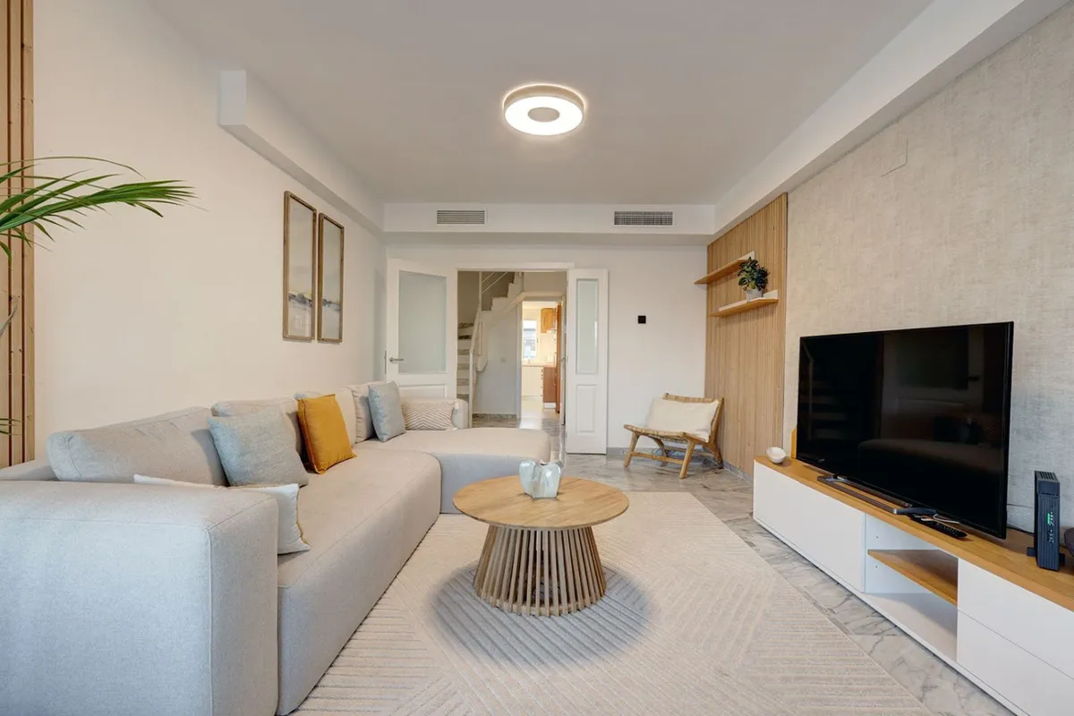 0fc90179-428b-4632-8c7b-94993d423c1c