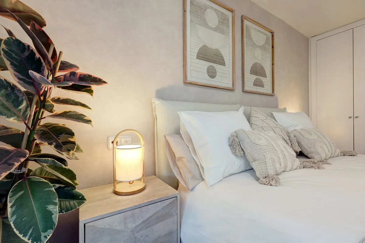 798f7d56-f90a-477f-9a7b-65e5477562f7