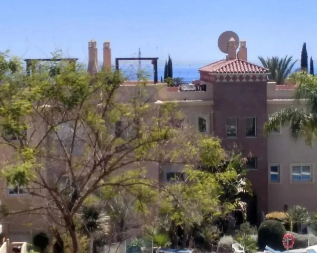 5ea70f43-8d40-4c88-9183-01124e71f415