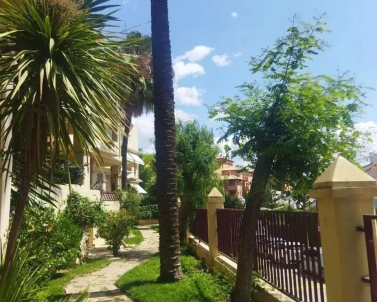 afb0514e-8fc9-4d1a-80f5-09d8815f04c8