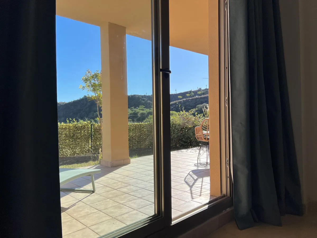 01626bff-f173-4315-8e51-ade1f656c77e