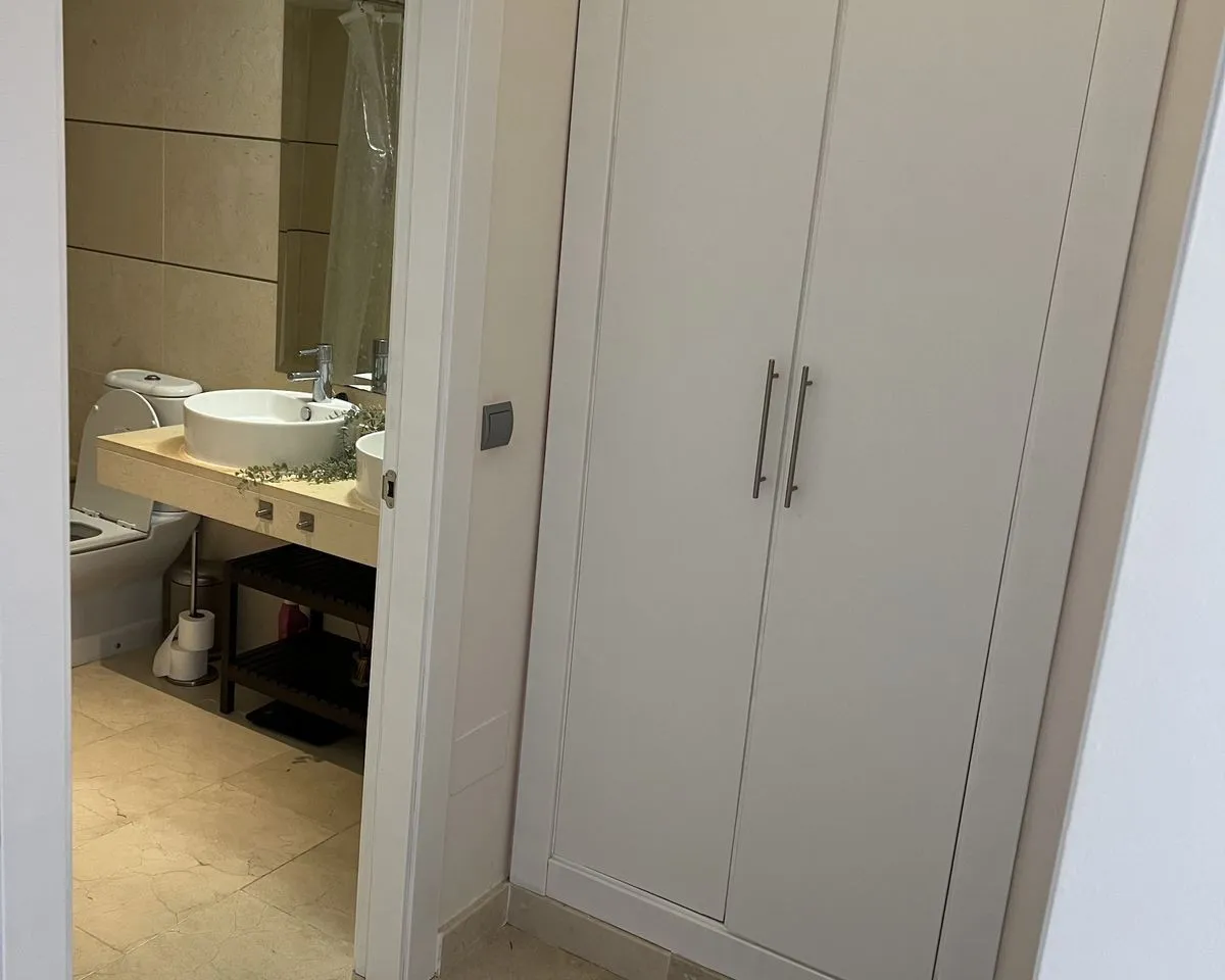 086cf401-247e-42e8-8486-69055a4ea5ac