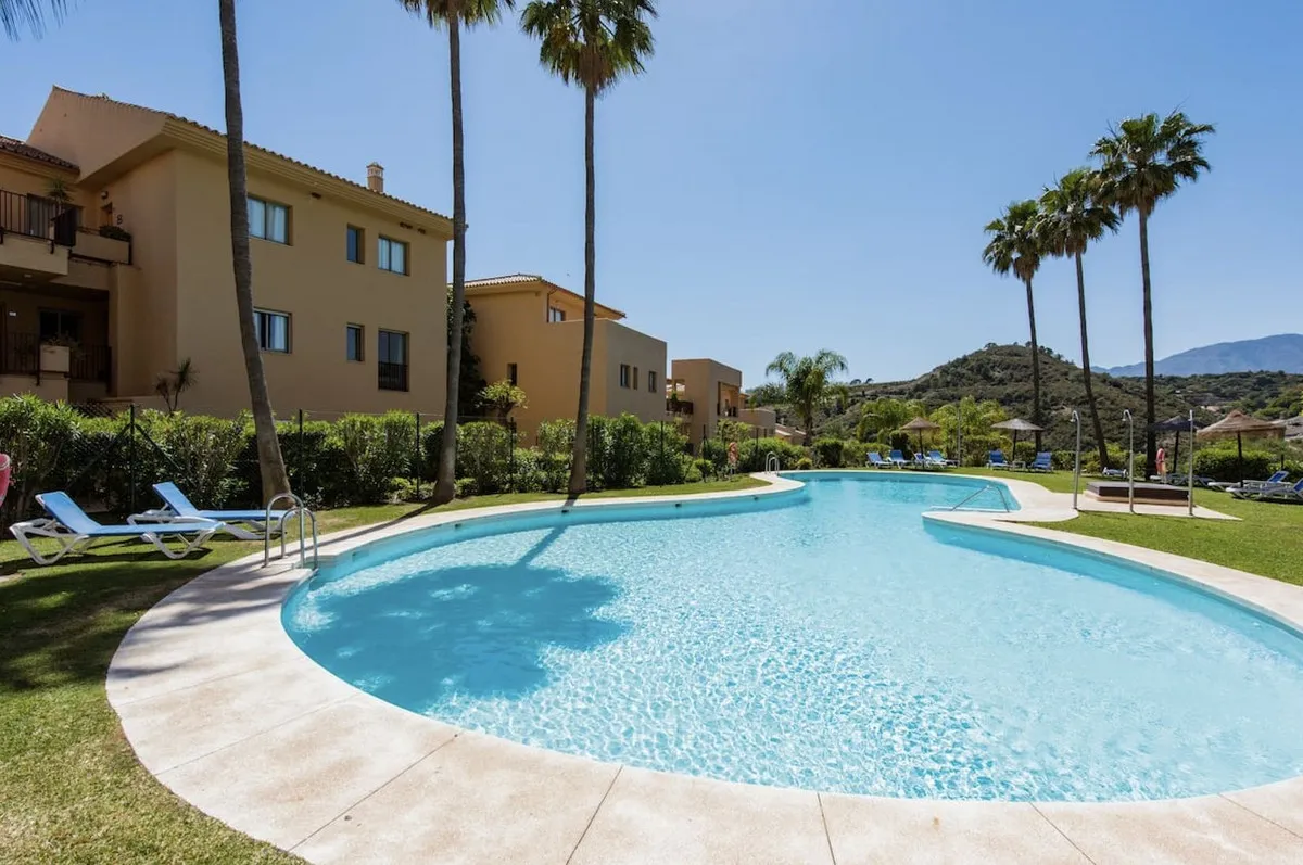 888605e6-cd8a-4d38-85a2-48d5371c2b4f