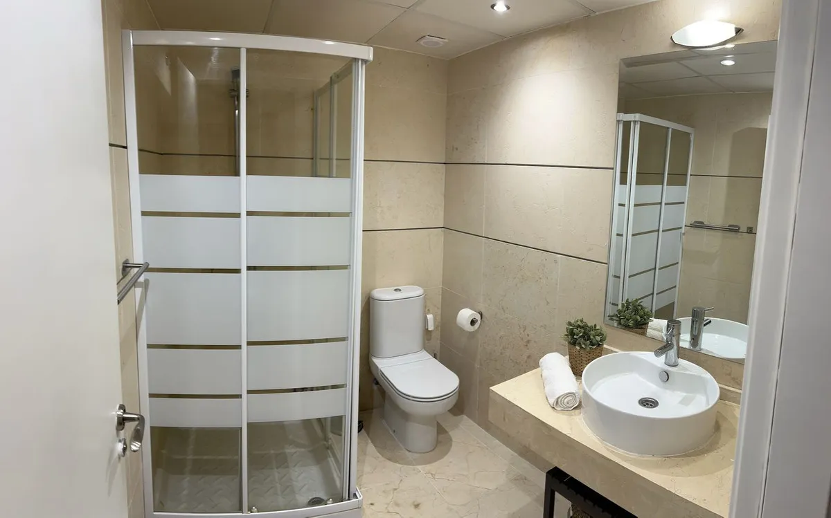 b739c520-926f-4578-8610-73e6a207c6b5