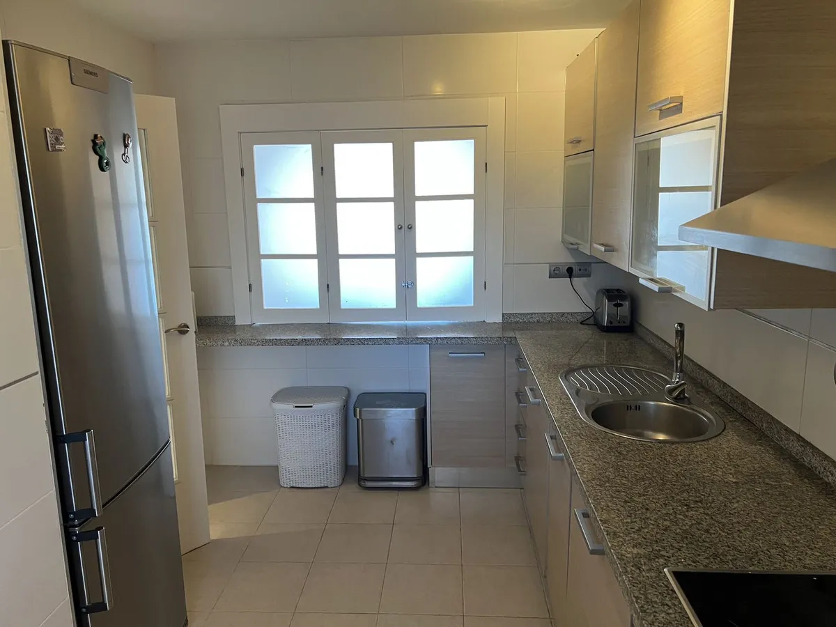 e2626ba8-13e9-45be-b748-bfbfc61ce3e3