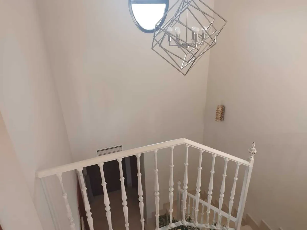 8fafde5f-ff22-44f4-b8ff-c7f415e88896