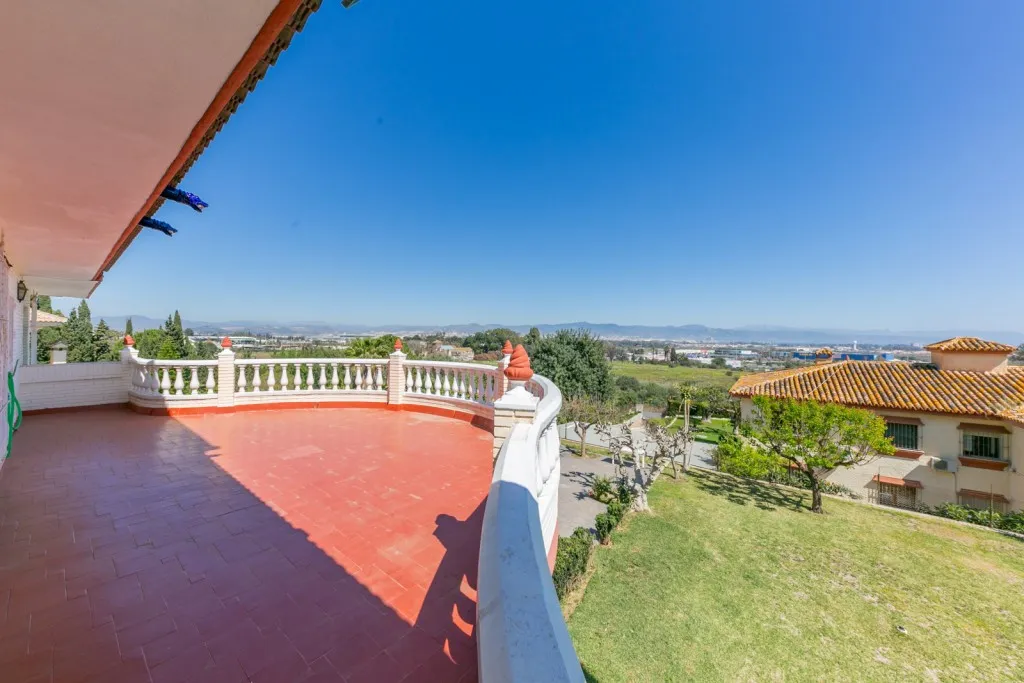 f75843a0-0f2b-4987-8cd6-81cad515a58b