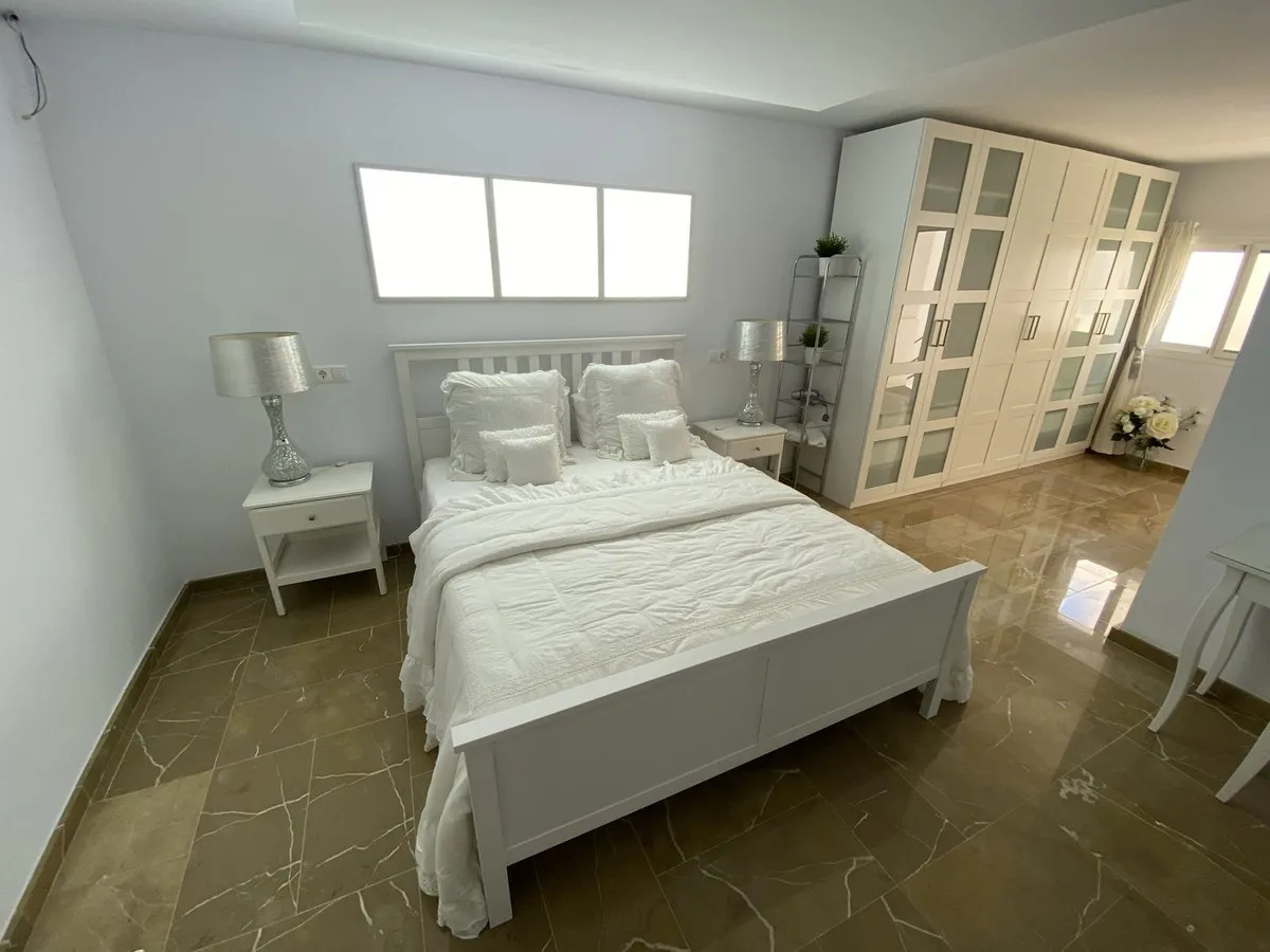 322ab48a-f2da-4012-9505-263be320d1e9