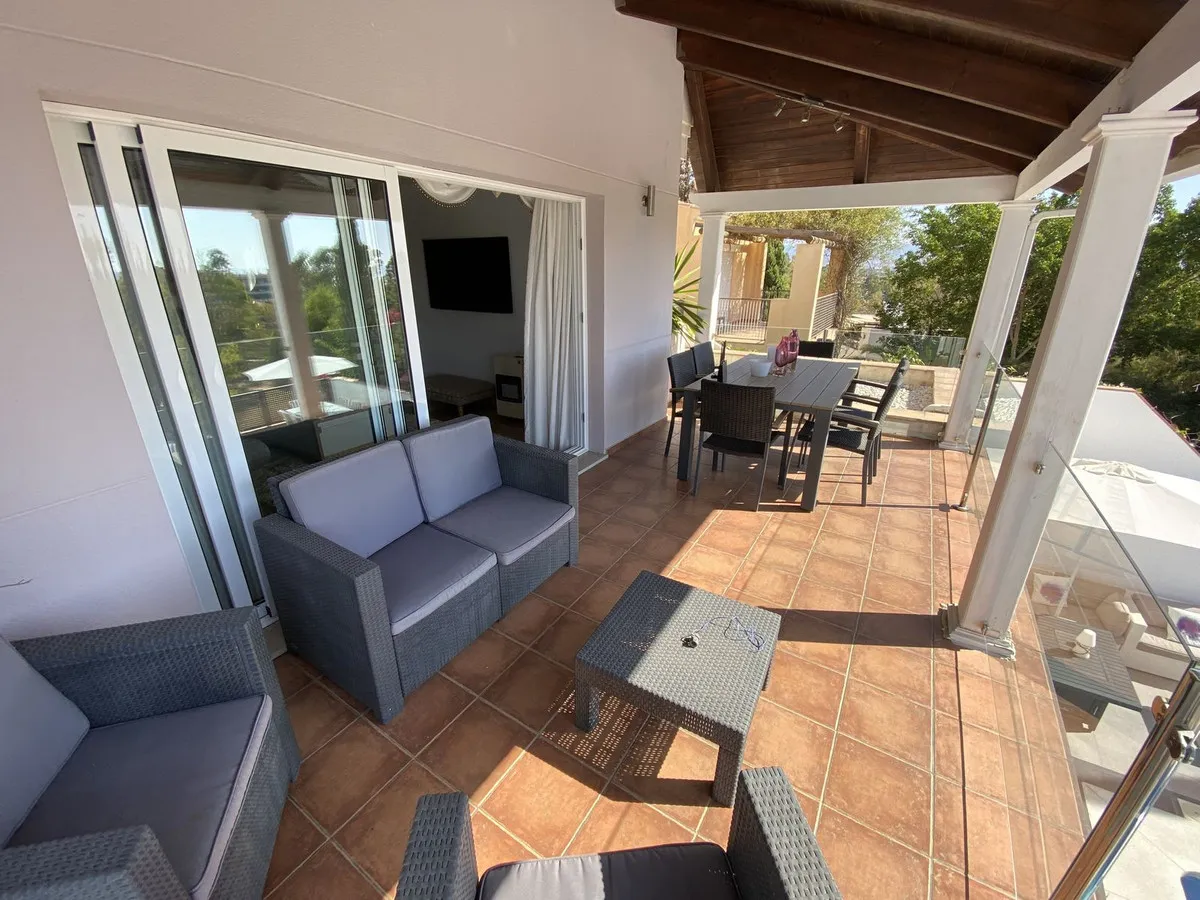 778dd1a3-11b8-4c25-b4b1-c2322f438f0c