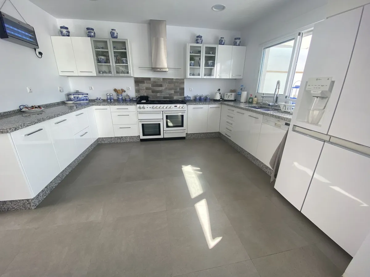 833af8cf-e837-4c1f-8a6d-b1721eaad4ed