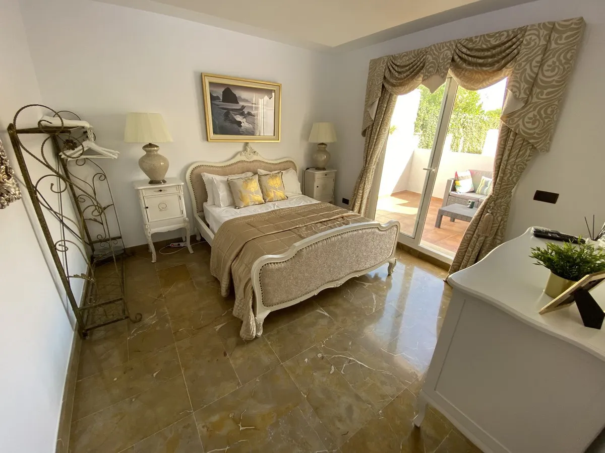 decbec13-3e42-4209-8ed9-3e9027b3bb0e