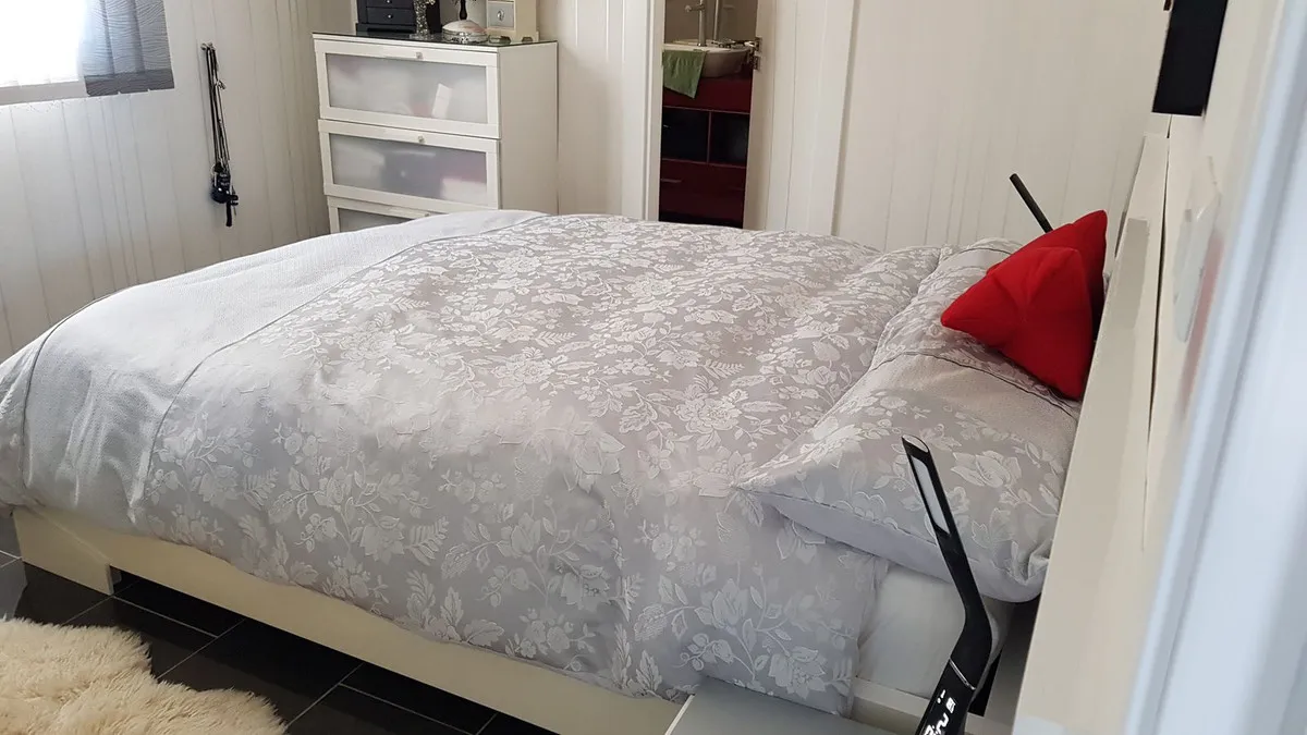 65404739-e093-44ea-aa74-66c41b161d52