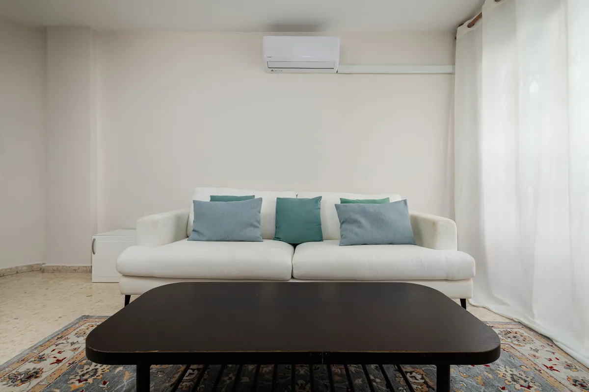 f421cba1-998e-499a-8233-11b5393a90ce