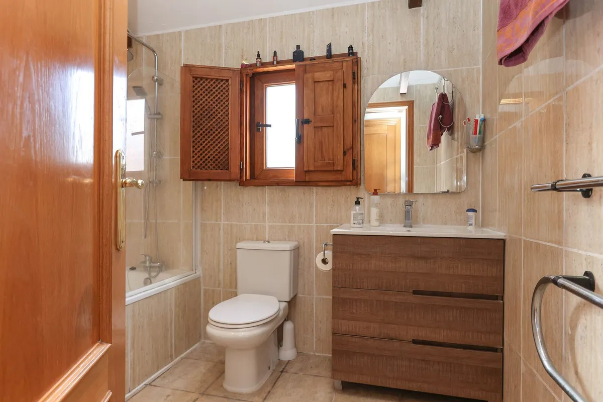 17fcbeeb-9bd2-4ef8-8096-ce2730648637