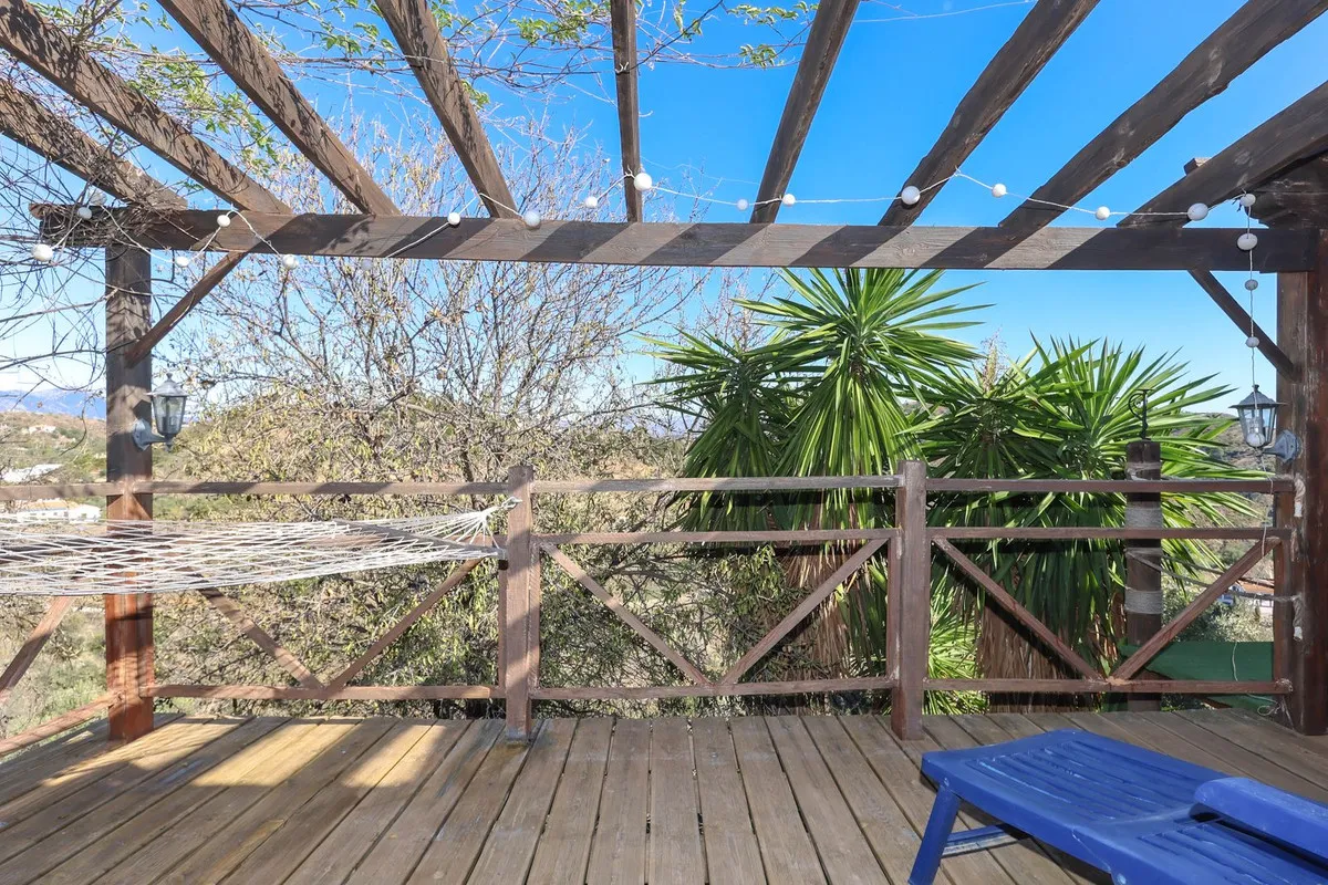 52cc6c52-35da-42b7-bd82-fda31b3b313f