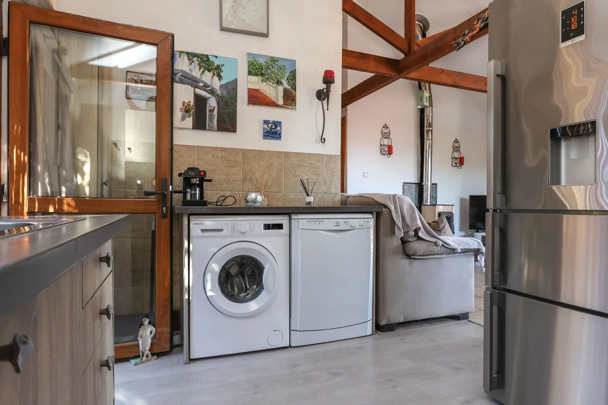 5f4045bb-cd95-4a88-95c9-0e20bac41fcc