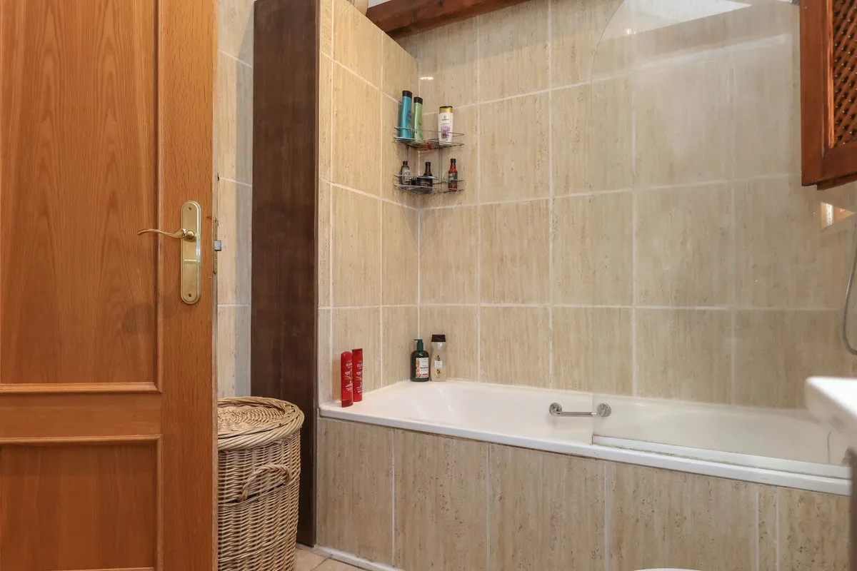 61220070-fdd4-4fb7-83be-5e8ee64d67ec