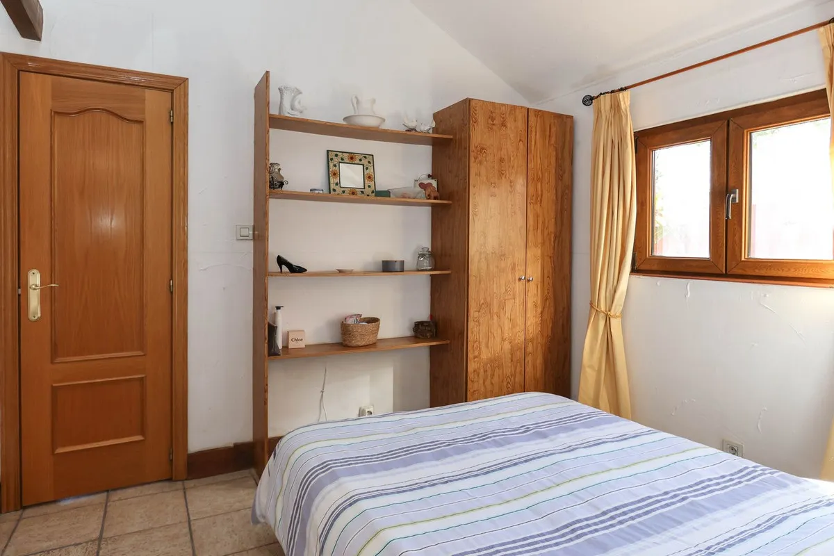 6ff340aa-3e5c-49eb-822f-0e7b96375069