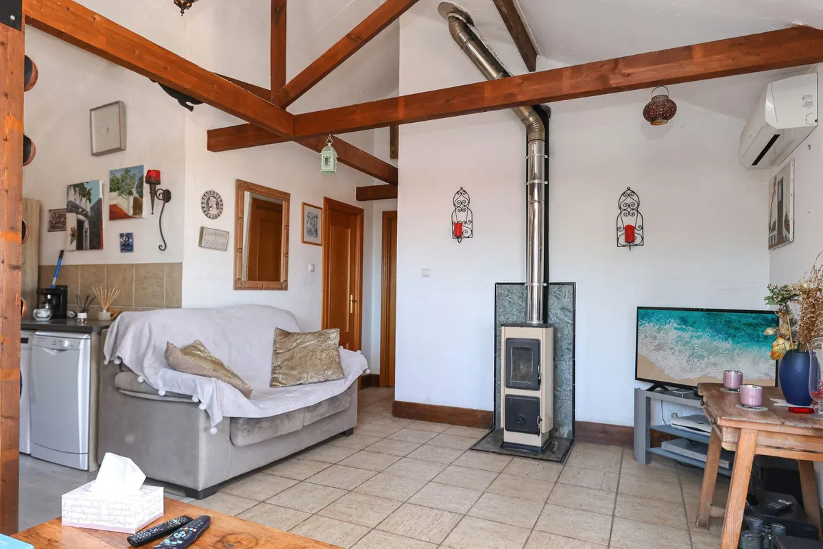 96873353-38a4-48c8-823a-b2080e31b786