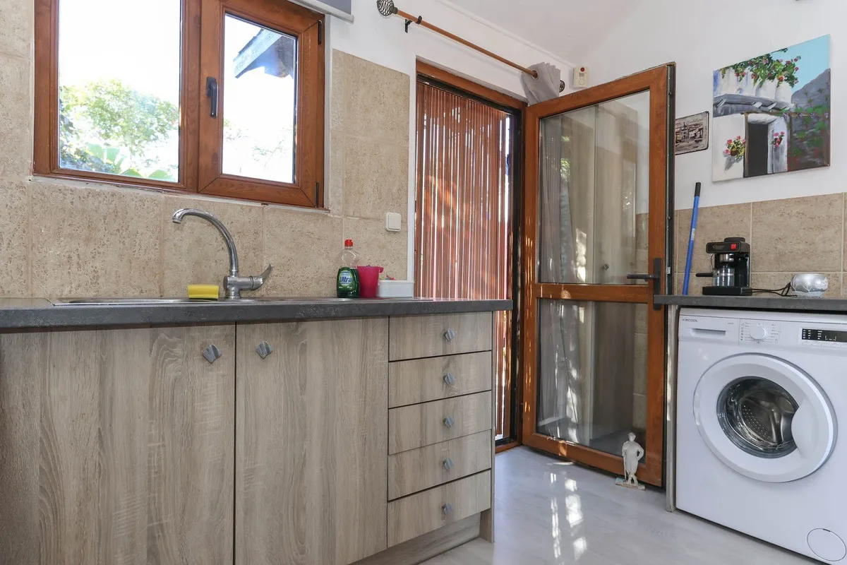 b47cf8bb-d9bf-407d-ba8a-81274f23231d