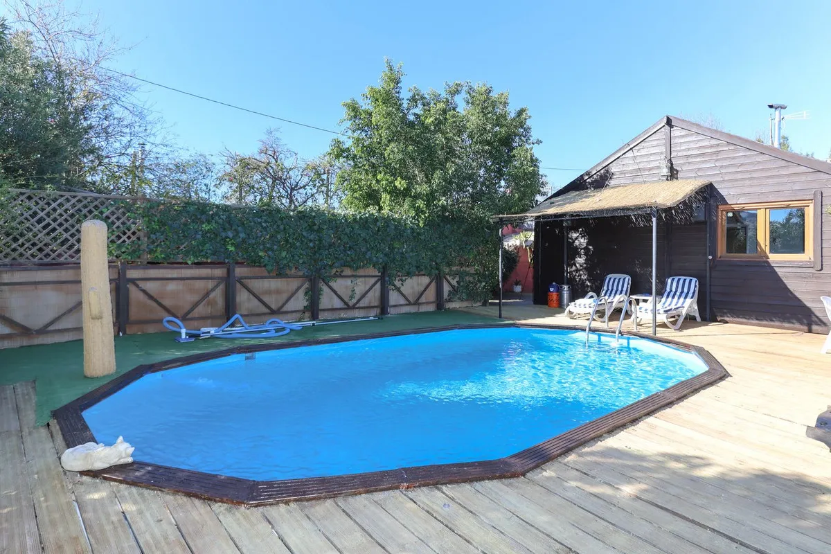 f08f3b27-ae3c-485d-bbba-ab856e7a7d7b