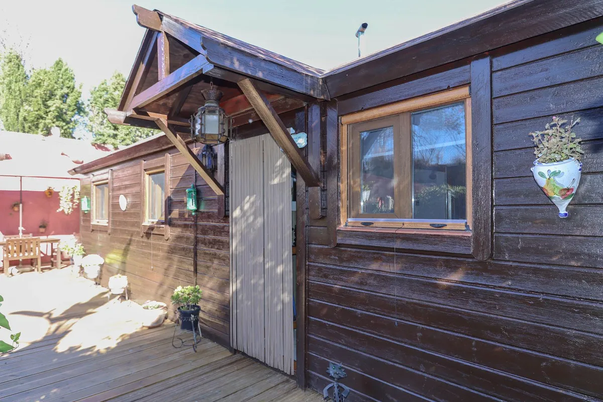 f0ec14c1-6bf0-4b33-8db3-9ffb29e9b2ae