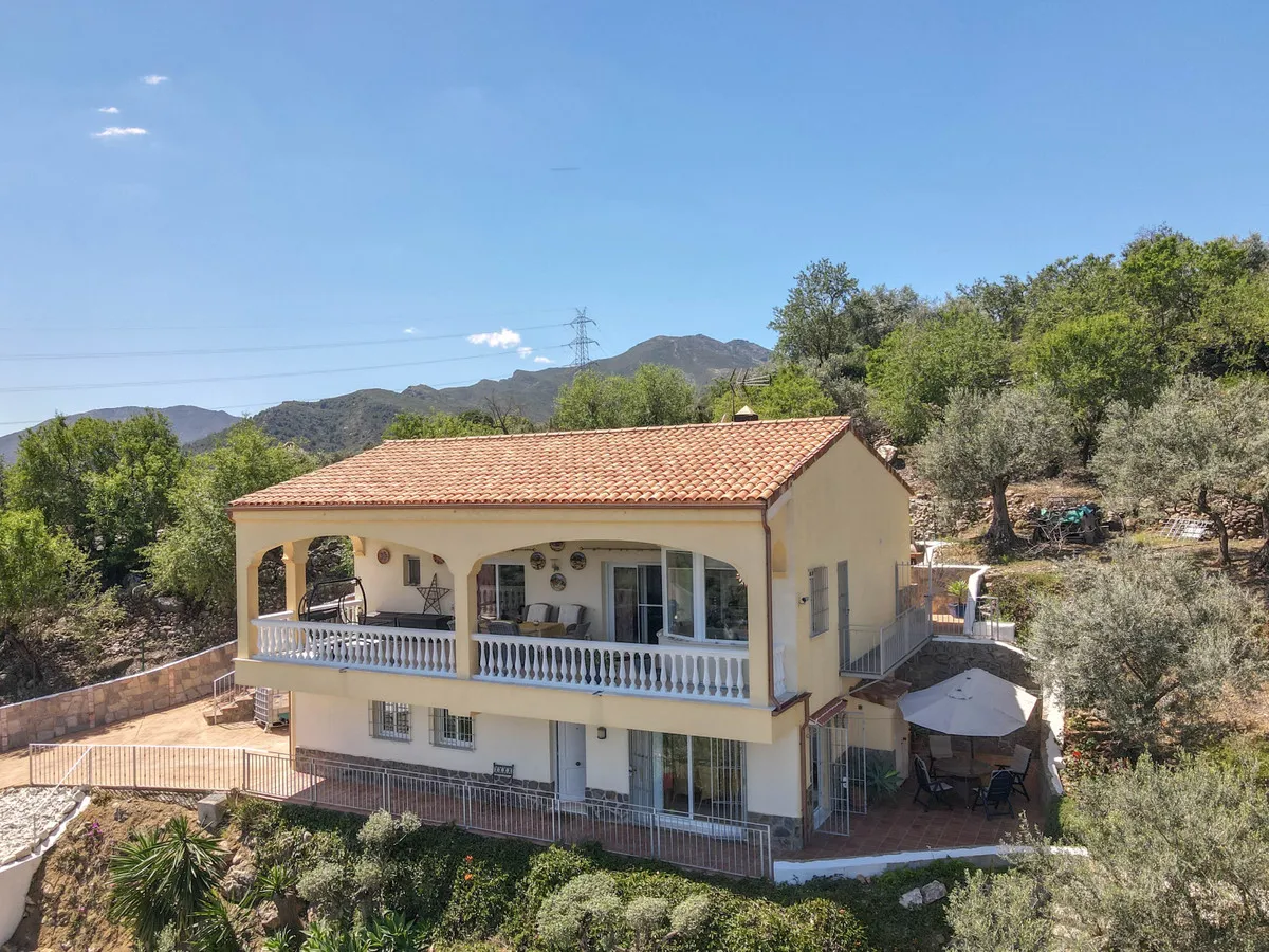 05d68dc5-c366-4bc6-804c-9a464aa105fa