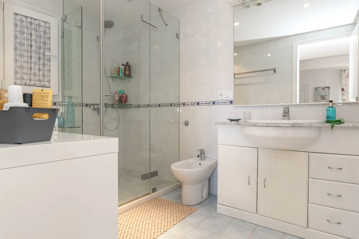 0a14abbf-fd6d-40a8-8dcb-8bd4ceb59a2b