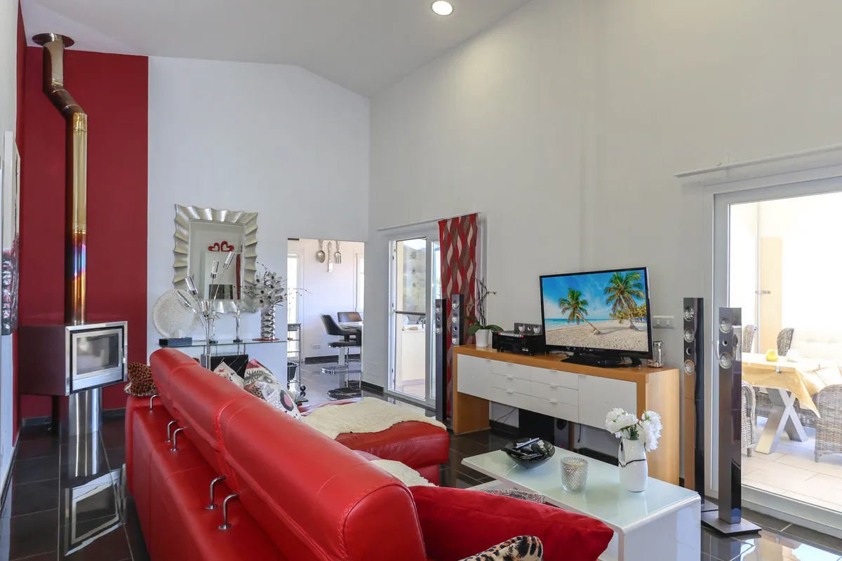 3e80c14a-d7eb-403e-96ab-4d94f9c36401