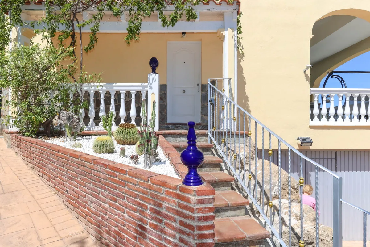 8b0b5e71-2019-4589-bf0b-f2323fd8d0a6