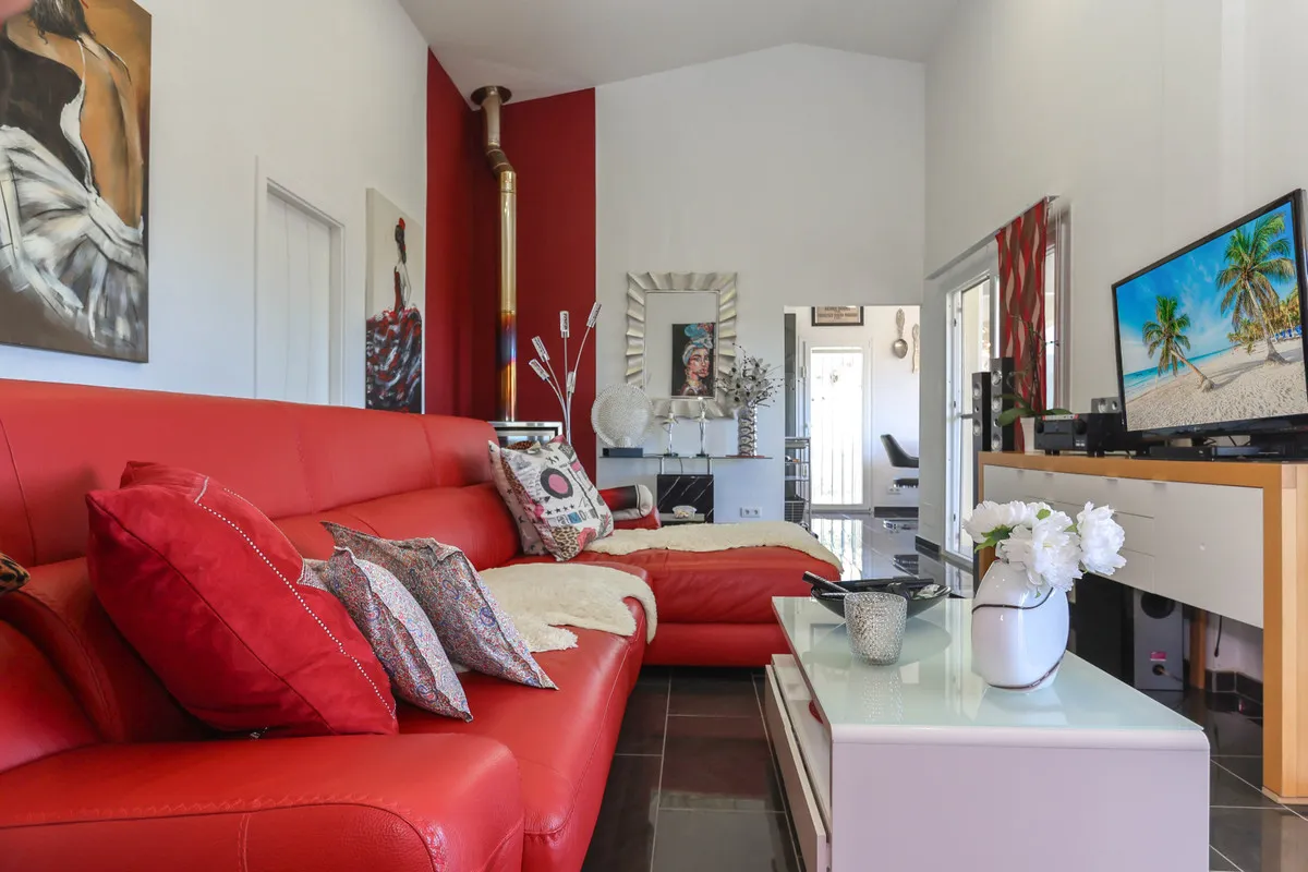 bbf7fb9b-5f19-4995-aa31-8f7b5b79da2d