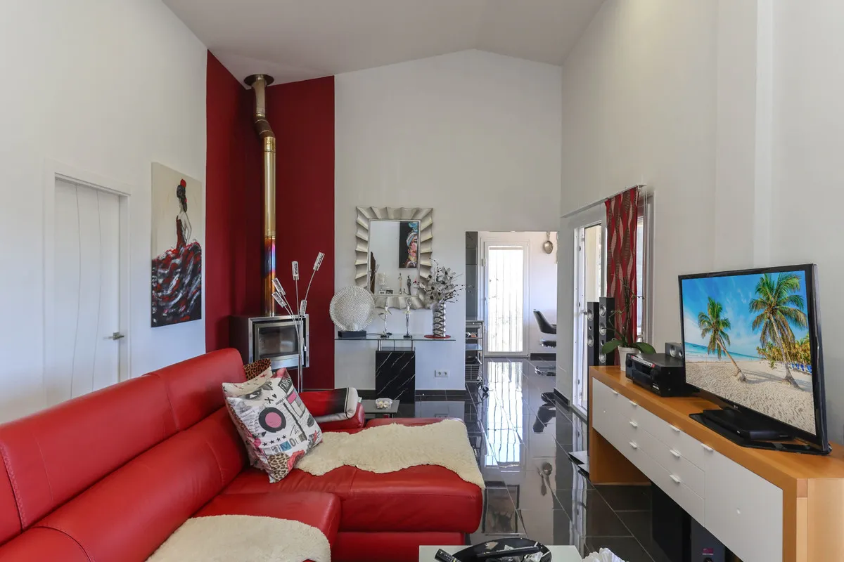 bc63f66b-22fd-40b2-8e65-c3d1077e5bc0