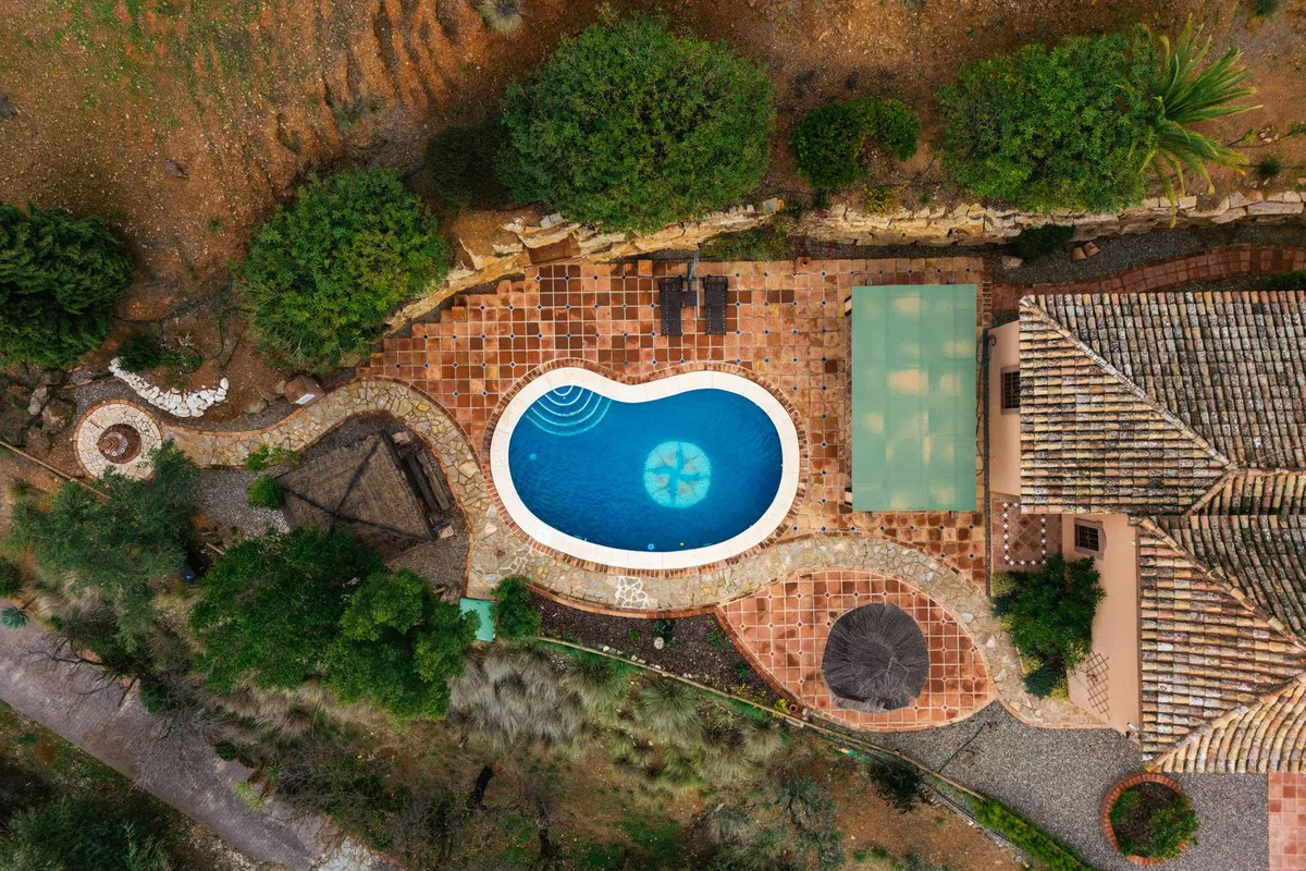 aacaaefe-35e6-43d7-bd4b-fc6f4f2a37a8