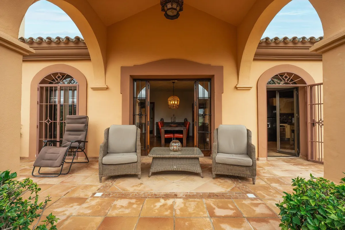 e5ddda4b-61d7-4e90-869c-ca09c1210866